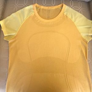 Lululemon Run: Swiftly Tech Short Sleeve Burning Yellow / Mellow Lemon